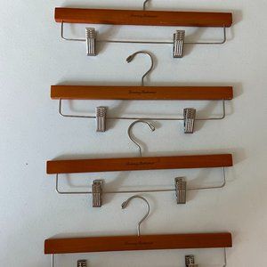 Tommy's Bahama Pants Hanger Pack Of 4